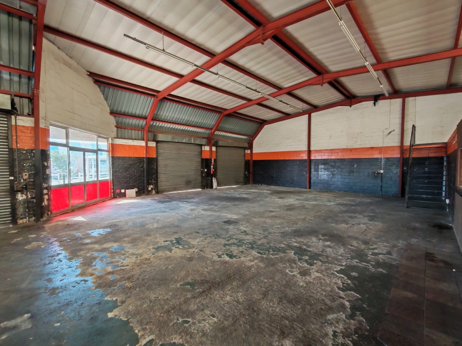 To Let commercial Property for Rent in Somerset West Business Park Western Cape